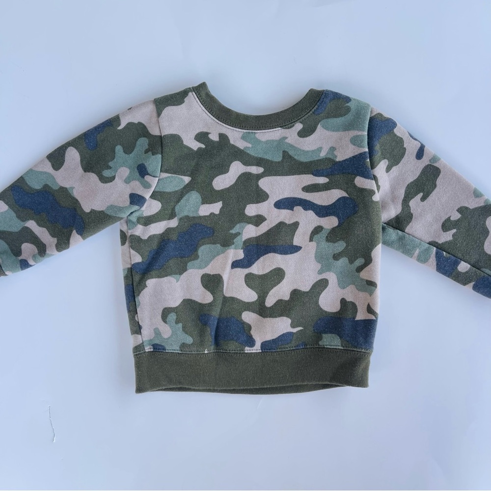 ✦ CREWNECK ✦ - Picture 3 of 5